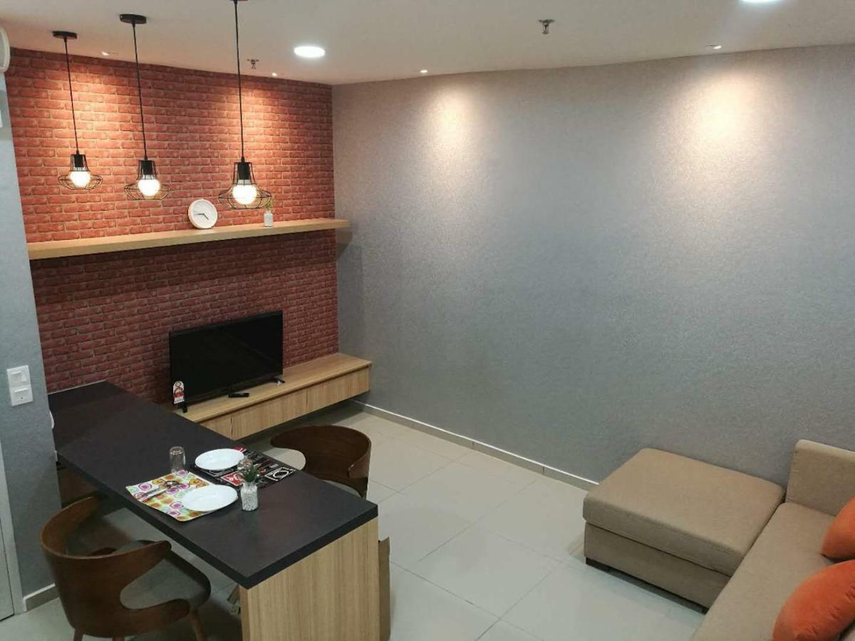 Vince'S Icity Soho Homestay Water Park Red Carpet Shah Alam Light City Central Екстериор снимка