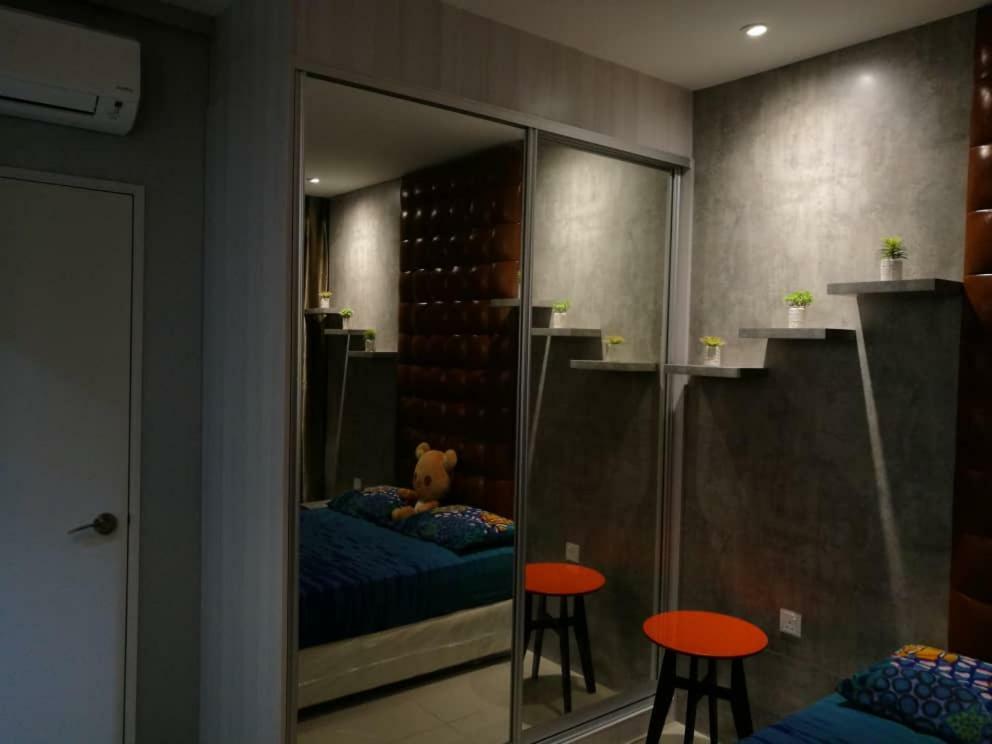 Vince'S Icity Soho Homestay Water Park Red Carpet Shah Alam Light City Central Екстериор снимка